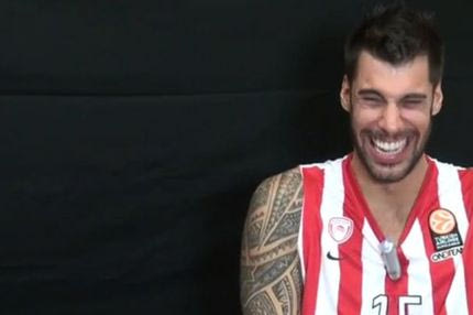 Το ερώτημα που έκανε τον Πρίντεζη να “λιώσει” στα γέλια (VIDEO)