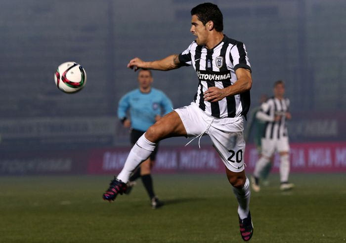 Η φωτιά και το πέναλτι μπροστά σε 90.000 θεατές