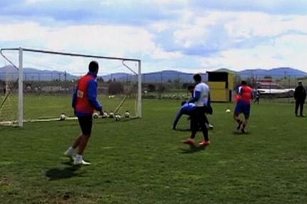 Μαγικό γκολ με τακουνάκι από Ρόλε (VIDEO)
