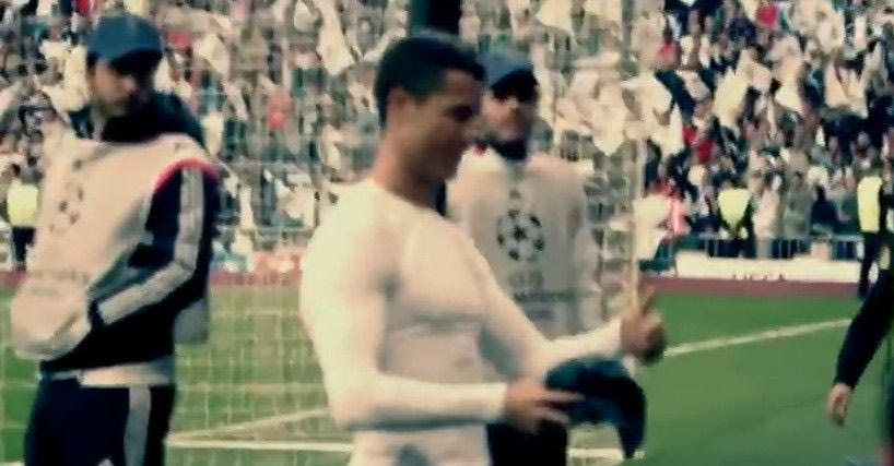 Ο Ρονάλντο χαρίζει φανέλα σε παιδί που o ίδιος χτύπησε (VIDEO)