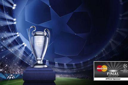 Φωτογραφηθήκαμε με την κούπα του Champions League! Καν’ το και εσύ!