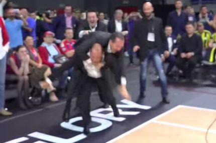 Και δεύτερη “τούμπα” από τους Αγγελόπουλους (VIDEOS)