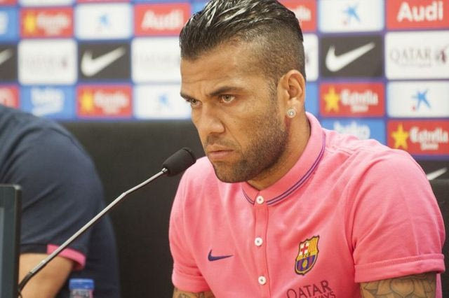 Άλβες: “Δεν με εκτιμά η Μπαρτσελόνα”