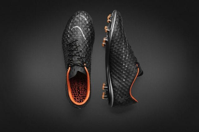 Η NIKE αποκαλύπτει το Hypervenom Phantom Transform