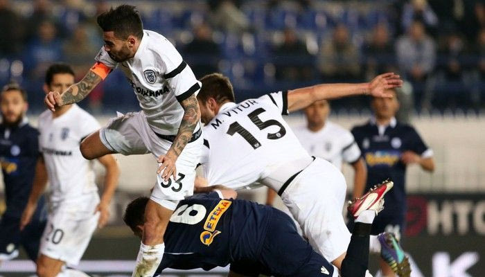 Υπό προστασία Αθανασιάδης και Βίτορ