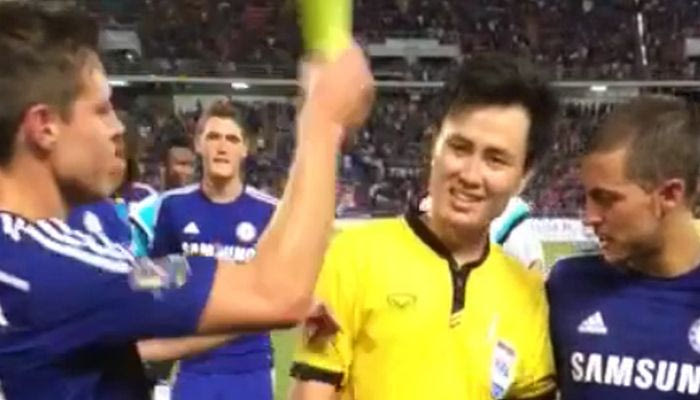 Έδειξε κίτρινη κάρτα στον… διαιτητή ο Αθπιλικουέτα