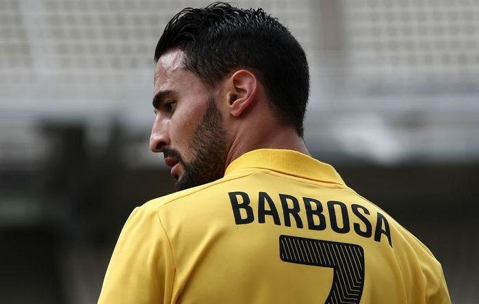 Μέσα ο Μπαρμπόσα, έξω οι γνωστοί τρεις