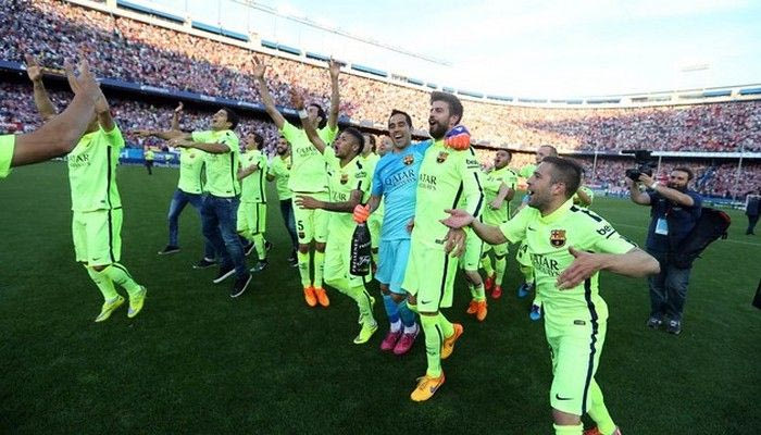 Πρωταθλήτρια και στους πανηγυρισμούς η Μπαρτσελόνα (PHOTOS & VIDEOS)