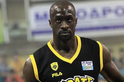 Ανοίγει τα χαρτιά του ο Μπονσού