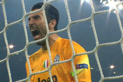 Η παθιασμένη αντίδραση του Μπουφόν στο γκολ του Τέβες (VIDEO)