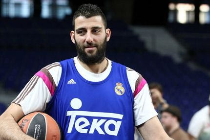 Η προπόνηση του Ολυμπιακού, η ευχή του Μπουρούση και η ατάκα του Αγγελόπουλου (VIDEOS)