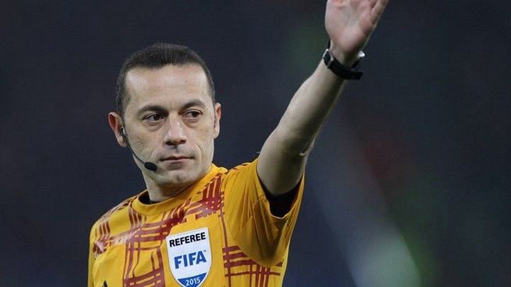 Ο Τσακίρ των κόκκινων καρτών στον τελικό Γιουβέντους-Μπαρτσελόνα