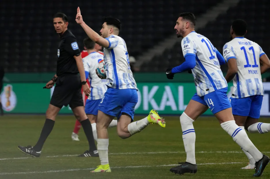 Αμβούργο και Χέρτα σε τελικό απόψε για μία θέση στην Bundesliga