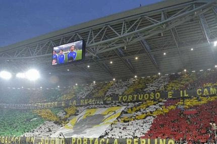 Το coreo των οπαδών της Γιουβέντους στο ματς με την Ρεάλ (VIDEO)