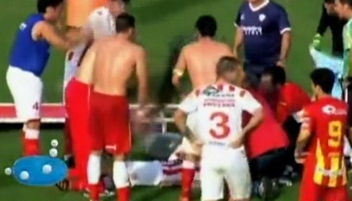 Ποδοσφαιριστής στην Αργεντινή πέθανε στο γήπεδο! (VIDEO)