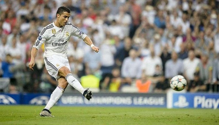 Έπιασε τον Ντι Στέφανο ο Ρονάλντο