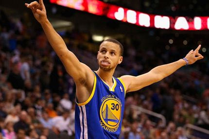 Top5: Ο Κάρι τους “ζάλισε” και πέτυχε ένα τρομερό τρίποντο (VIDEO)