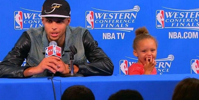 Το νέο σόου από την κόρη του Κάρι άφησε εποχή!