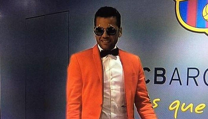 Ο Άλβες έκλεψε την παράσταση με τις στιλιστικές επιλογές του  (PHOTO)