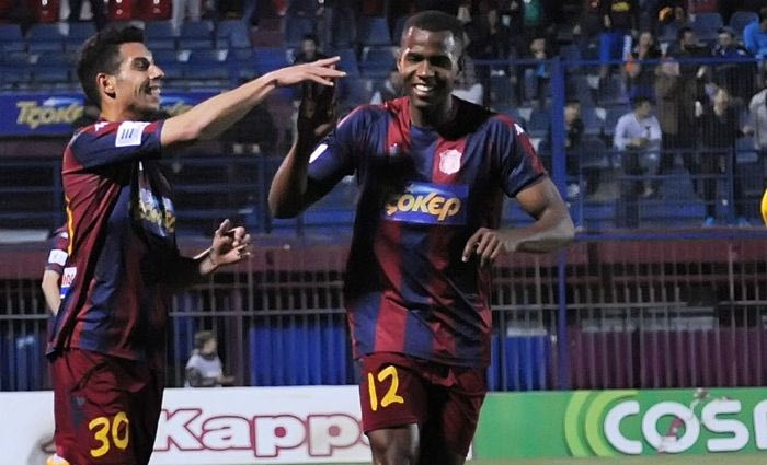 Το όνομα του Ντουμίτρου στο τραπέζι