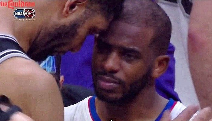 Στην αγκαλιά του Ντάνκαν ο δακρυσμένος Πολ (VIDEO)