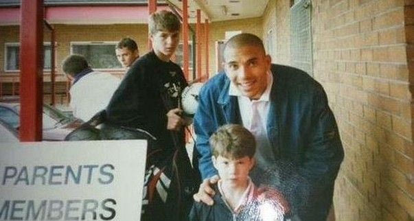 “Φωτοβομβίδα” στα 16 του ο Τζέραρντ (PHOTO)