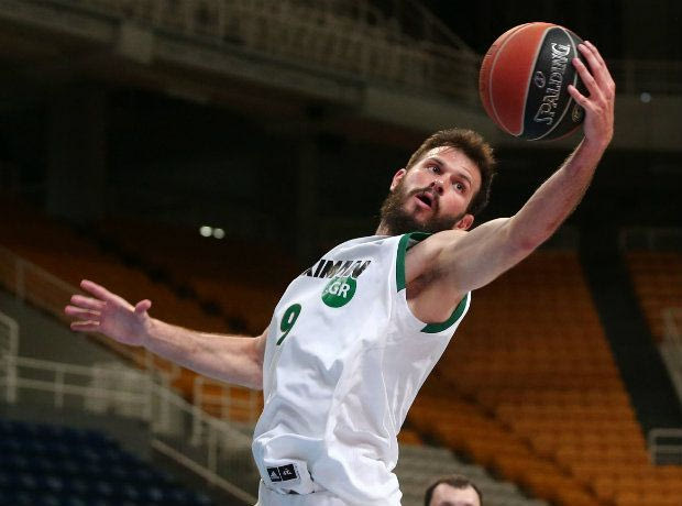 Πρώτο double-double μετά το 2003 ο Φώτσης