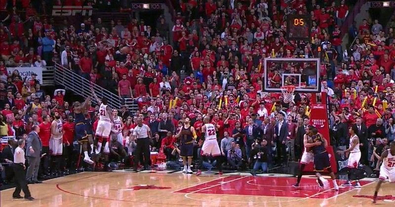 To buzzer beater του “βασιλιά” Λεμπρόν (VIDEO)