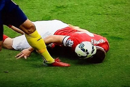 ΕΠΙΚΟ “διώξιμο” από Τζόουνς (VIDEO)