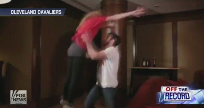 To video που παραλίγο να “κάψει” τους Καβαλίερς και ξεσήκωσε θύελλα αντιδράσεων (VIDEO)