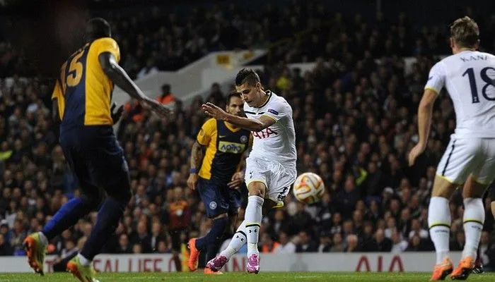 Η ραμπόνα του Λαμέλα κόντρα στον Αστέρα Τρίπολης, το καλύτερο γκολ του Europa League