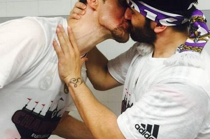 Το VIDEO του “καυτού φιλιού” Νοσιόνι-Καμπάτσο