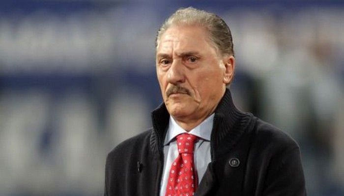 Μαντζουράκης: “Ούτε σημαία δεν μπορεί να ντριμπλάρει ο Μίλερ”