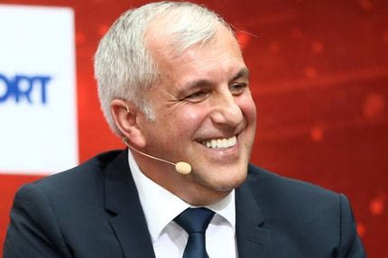 Ανανέωσε με Φενέρμπαχτσε ο Ομπράντοβιτς