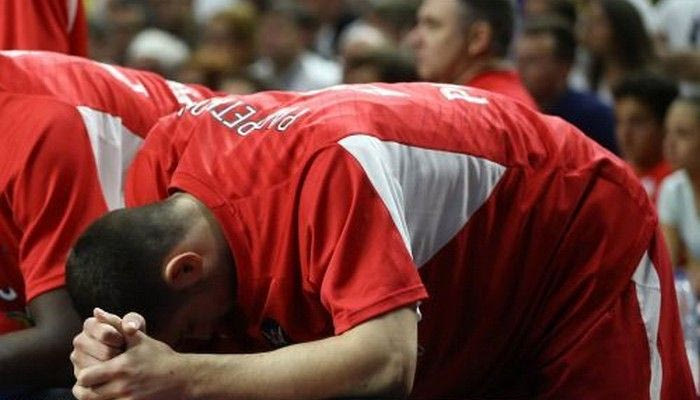 Παπαπέτρου: “Να μαζέψουμε τα κομμάτια μας και να μάθουμε από την ήττα”