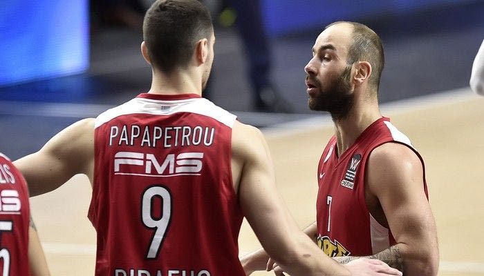 Παπαπέτρου: “Ο Βασίλης μας κουβάλησε μέχρι εδώ, αλλά δεν είναι ρομπότ”