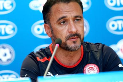 Περέιρα: “Προσοχή στον αγωνιστικό χώρο του ΟΑΚΑ”