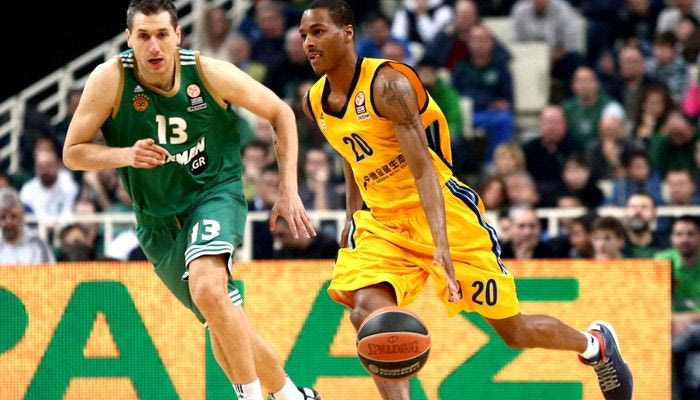 Βλέπει τον Ρένφρο για το καλοκαίρι