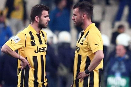 Κομμένοι και… χλωμοί