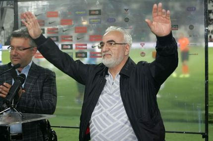 “Αγκάλιασαν” τον Σαββίδη οι ΠΑΟΚτσήδες