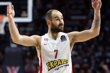 Ο μπασκετικός κόσμος αποθέωσε τον Σπανούλη