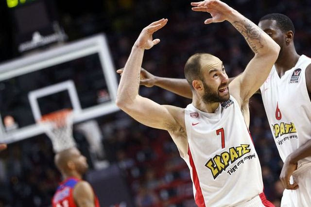 Final Four: Χαμός στο γήπεδο μετά τη νίκη του Ολυμπιακού (VIDEO)