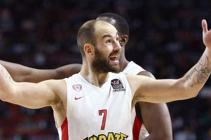 Final Four: Οι ξένες περιγραφές στο μεγάλο τρίποντο του Σπανούλη (VIDEOS)