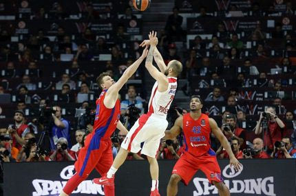 Final Four: Η ελληνική περιγραφή των τελευταίων φάσεων στο Ολυμπιακός-ΤΣΣΚΑ (VIDEO)