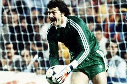 Όταν ο Ντουκαντάμ κατέβασε τα ρολά (VIDEO)