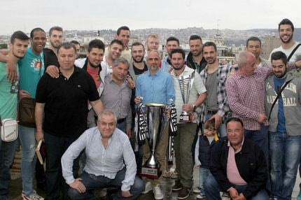 Οι κούπες στον Λευκό Πύργο (PHOTOS+VIDEO)