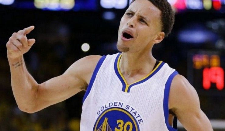 Στο μουσείο του Ντράζεν Πέτροβιτς η φανέλα του Κάρι