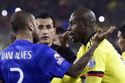 Ξεσπάθωσε κατά των διαιτητών ο Άλβες