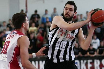 Δέδας: “Ιδεατό το μοντέλο του Ολυμπιακού”