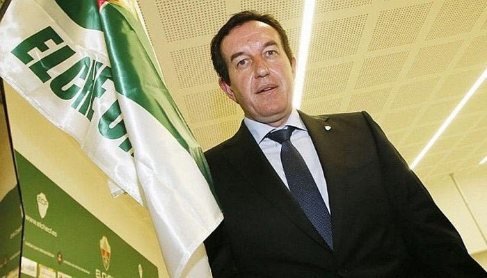 Πέφτει η Έλτσε για χρέη, επωφελείται η Εϊμπάρ